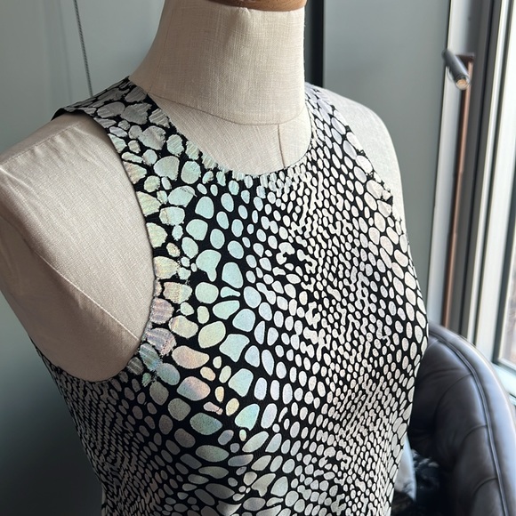 New PRVLG Threads of Privilege Snake Print Tank Size Small - Picture 6 of 7